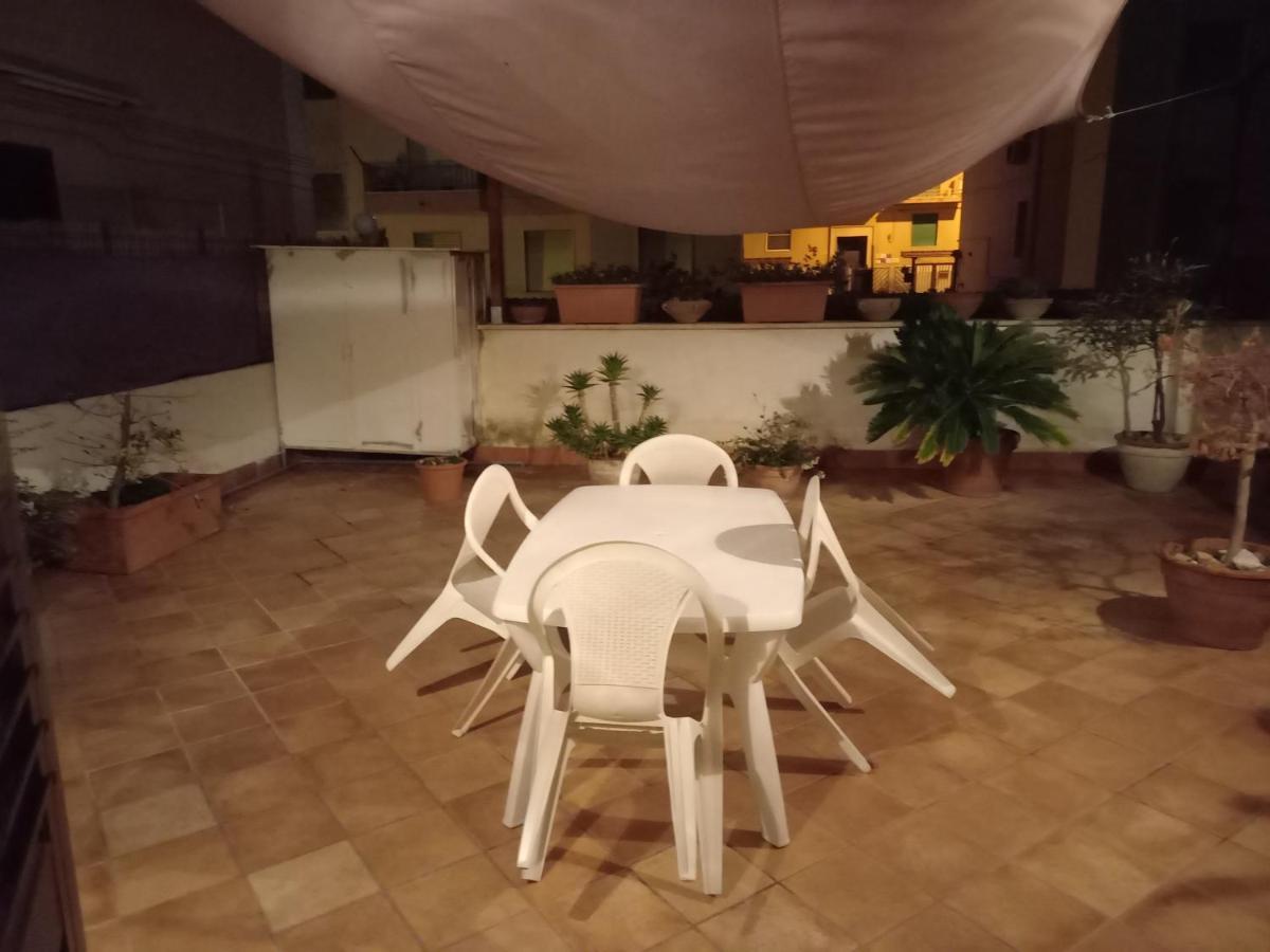Appartamento Deluxe Centrale, Gaète Extérieur photo